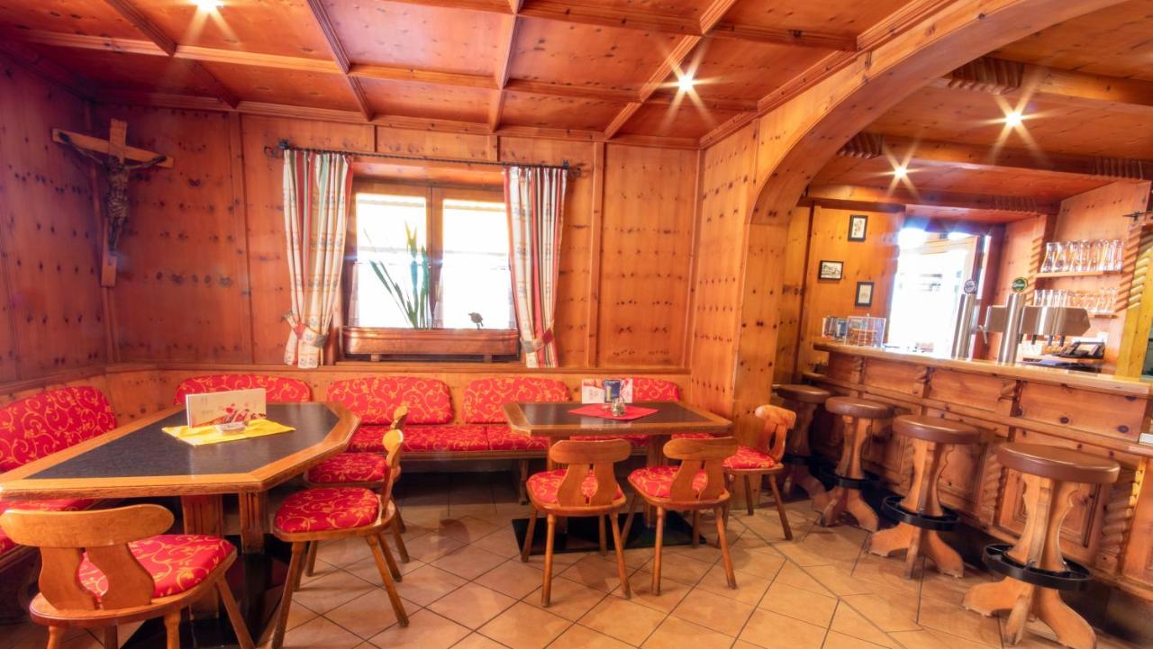 Cafe Pension Alpina Инсбрук Экстерьер фото